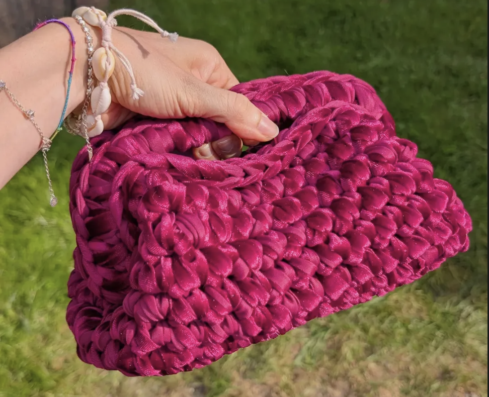 Iside Vellutina Lampone